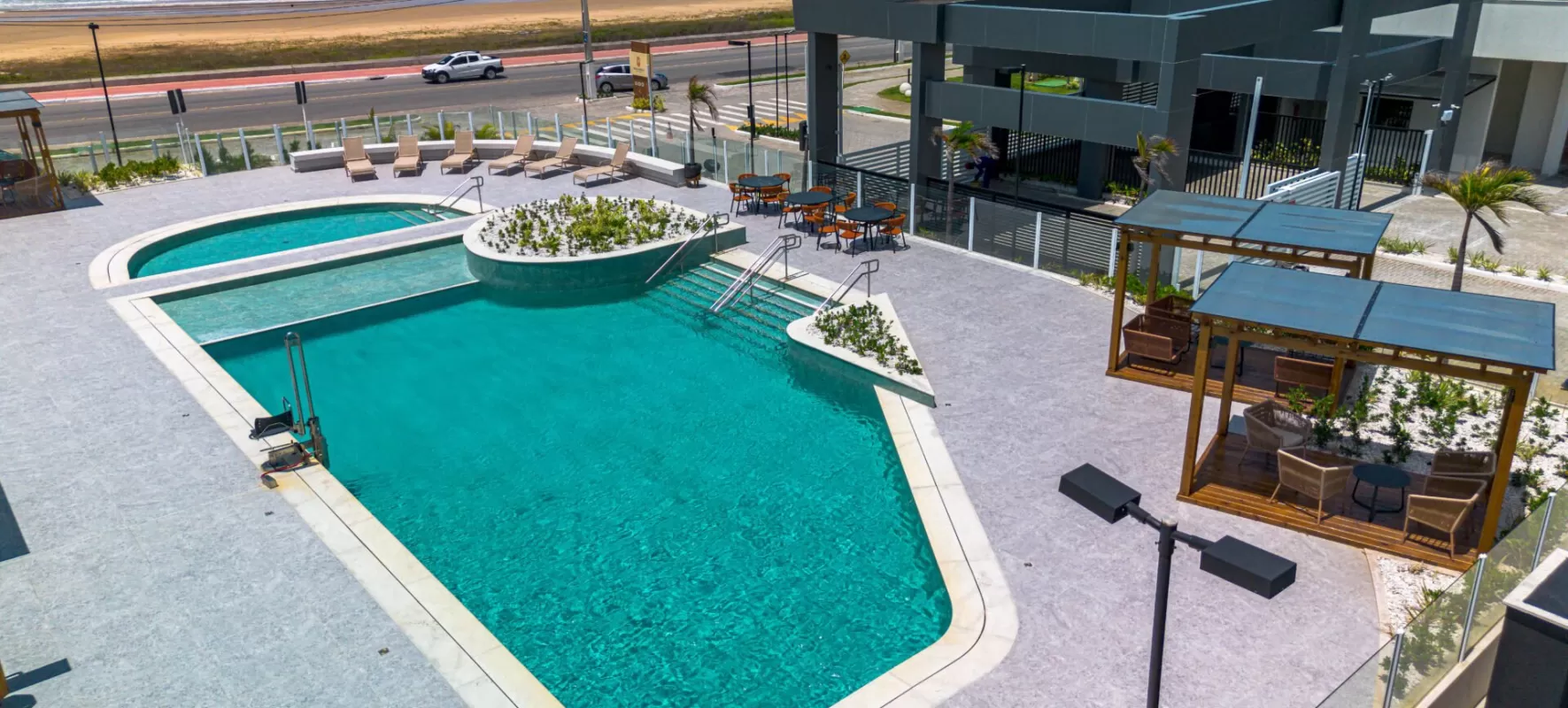 Onde comer e curtir na Praia de Aruana e arredores